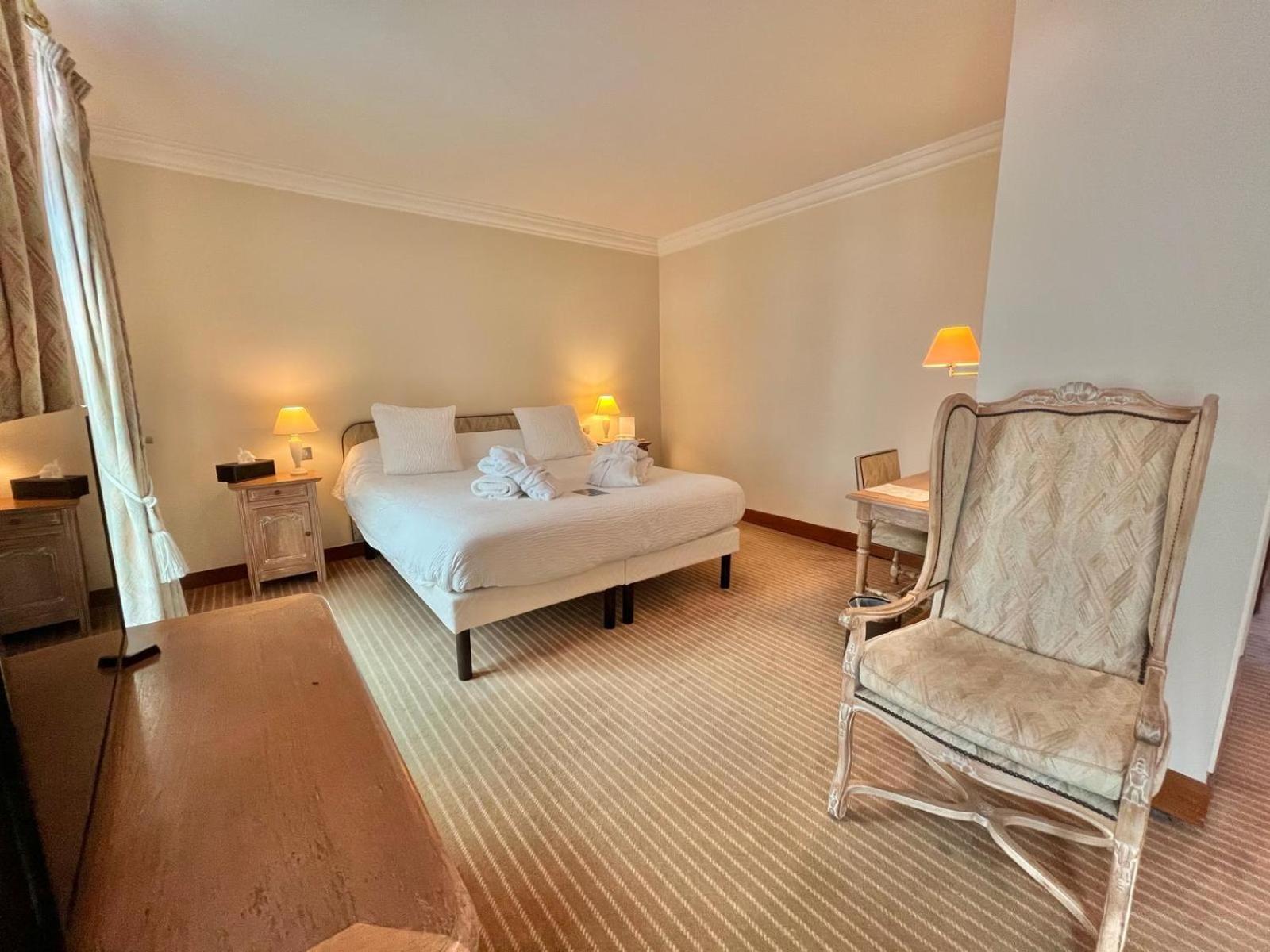 Logis Hotel Le Rivage Gien Esterno foto
